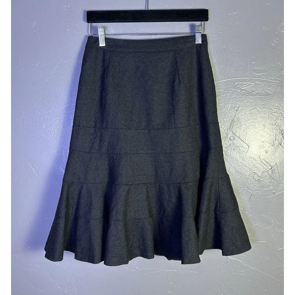 Teri Jon by Rickie Freeman charcoal grey wool trumpet/flounce skirt Size 6